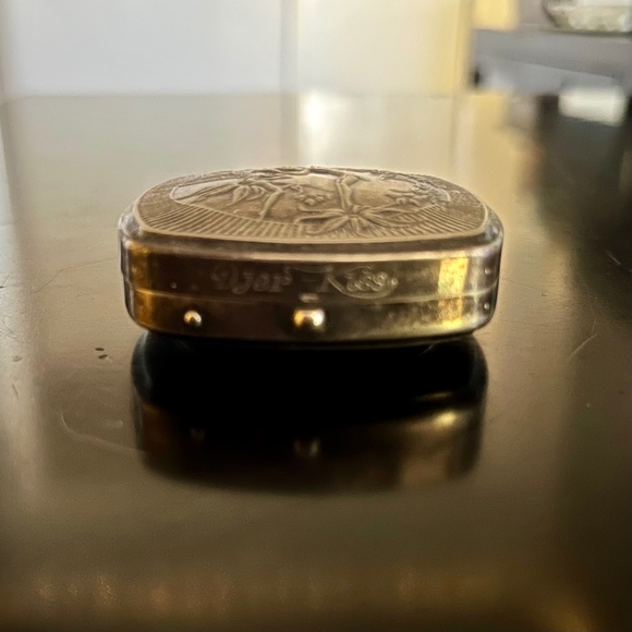 Vintage Art Nouveau Djer Kiss Compact circa 1925 - Picture 4 of 8